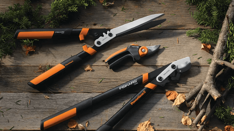Prize Draw Entry: Fiskars Limited Edition Gardening Tool Set Reward Banner